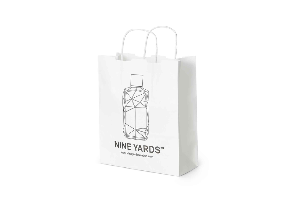 NINE YARDS Paper bag