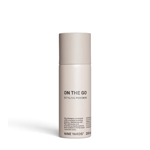 [Y08] NINE YARDS ON THE GO _ POUDRE COIFFANTE 200ML